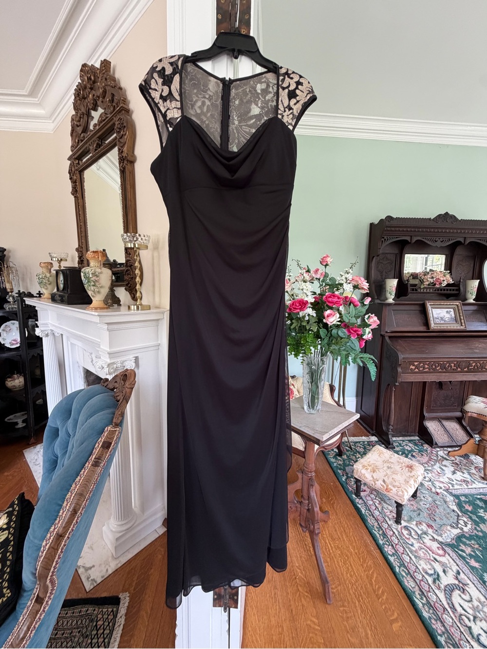 Elegant Black Lace Cap-Sleeve Evening Gown, by Xscape size 14